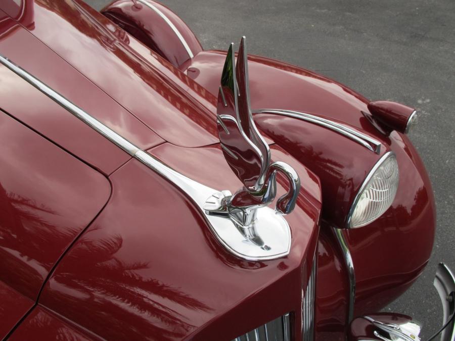  Packard Twelve Convertible Coupe 1938 года  (фото 12 из 15)